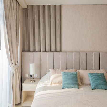 Studio With Pool And Private Beach Access On Palm Jumeirah Dubai Exterior foto