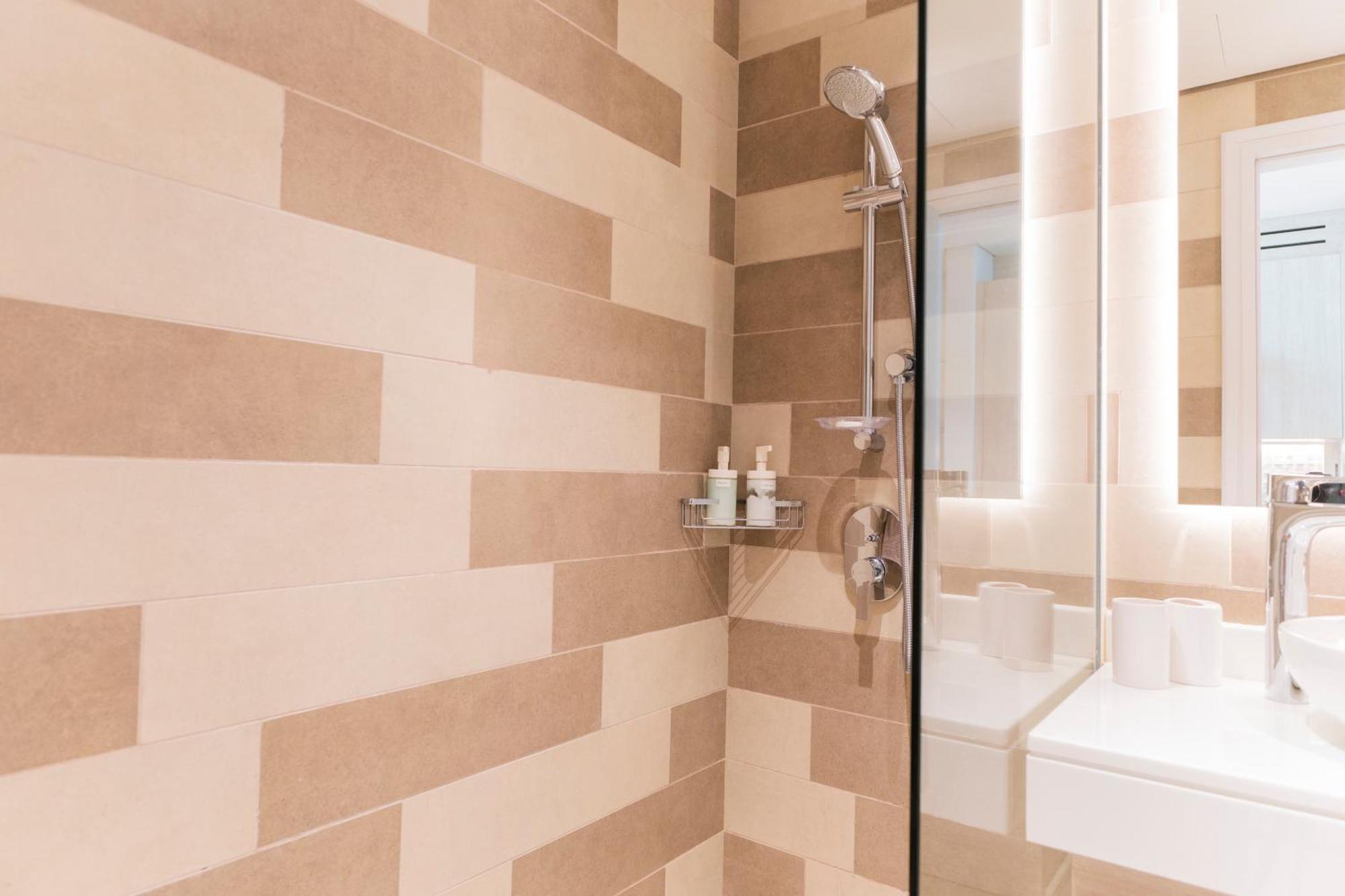 Studio With Pool And Private Beach Access On Palm Jumeirah Dubai Exterior foto